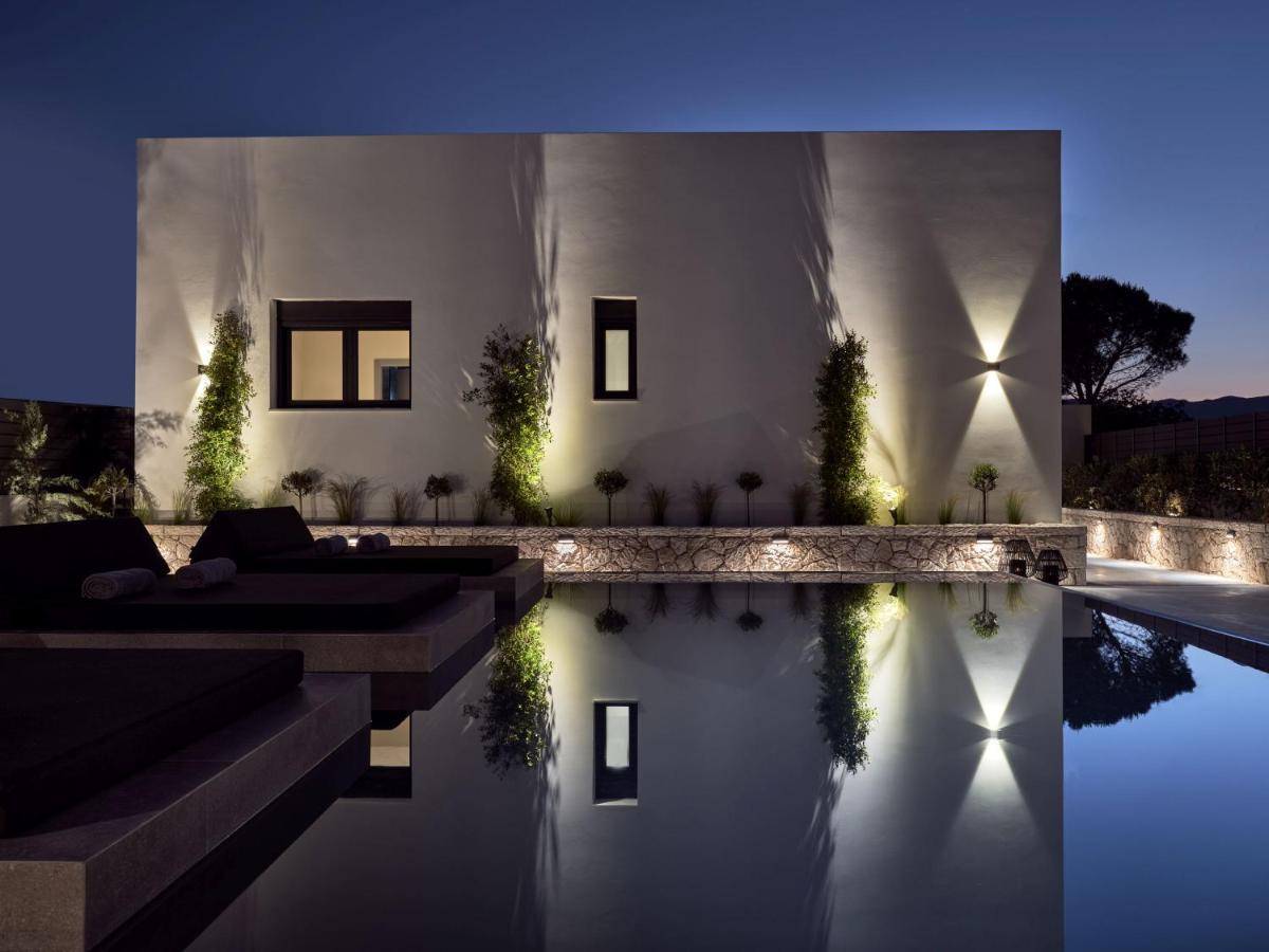 Noema Villa - Stylish Villa With Scenic Serenity, By Zantewize Sarakinádhon Exterior photo