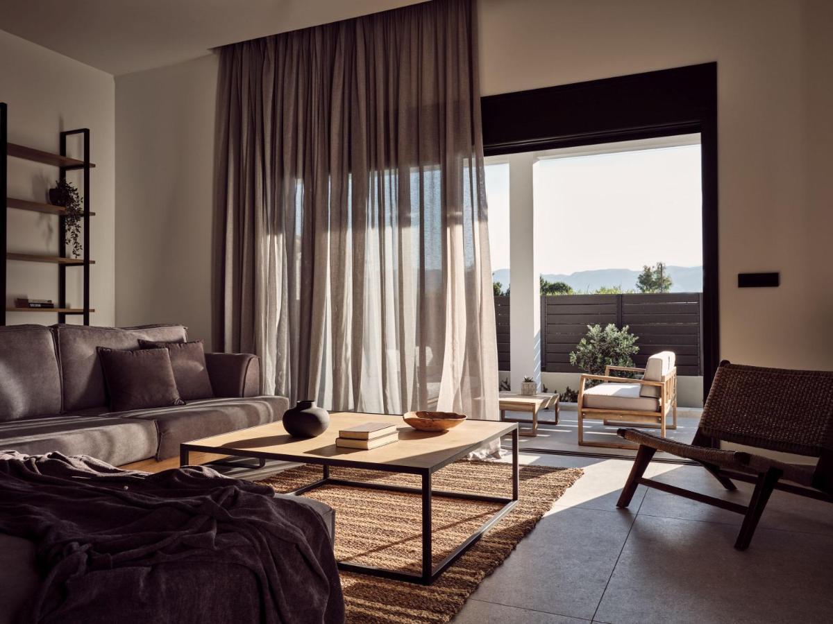 Noema Villa - Stylish Villa With Scenic Serenity, By Zantewize Sarakinádhon Exterior photo