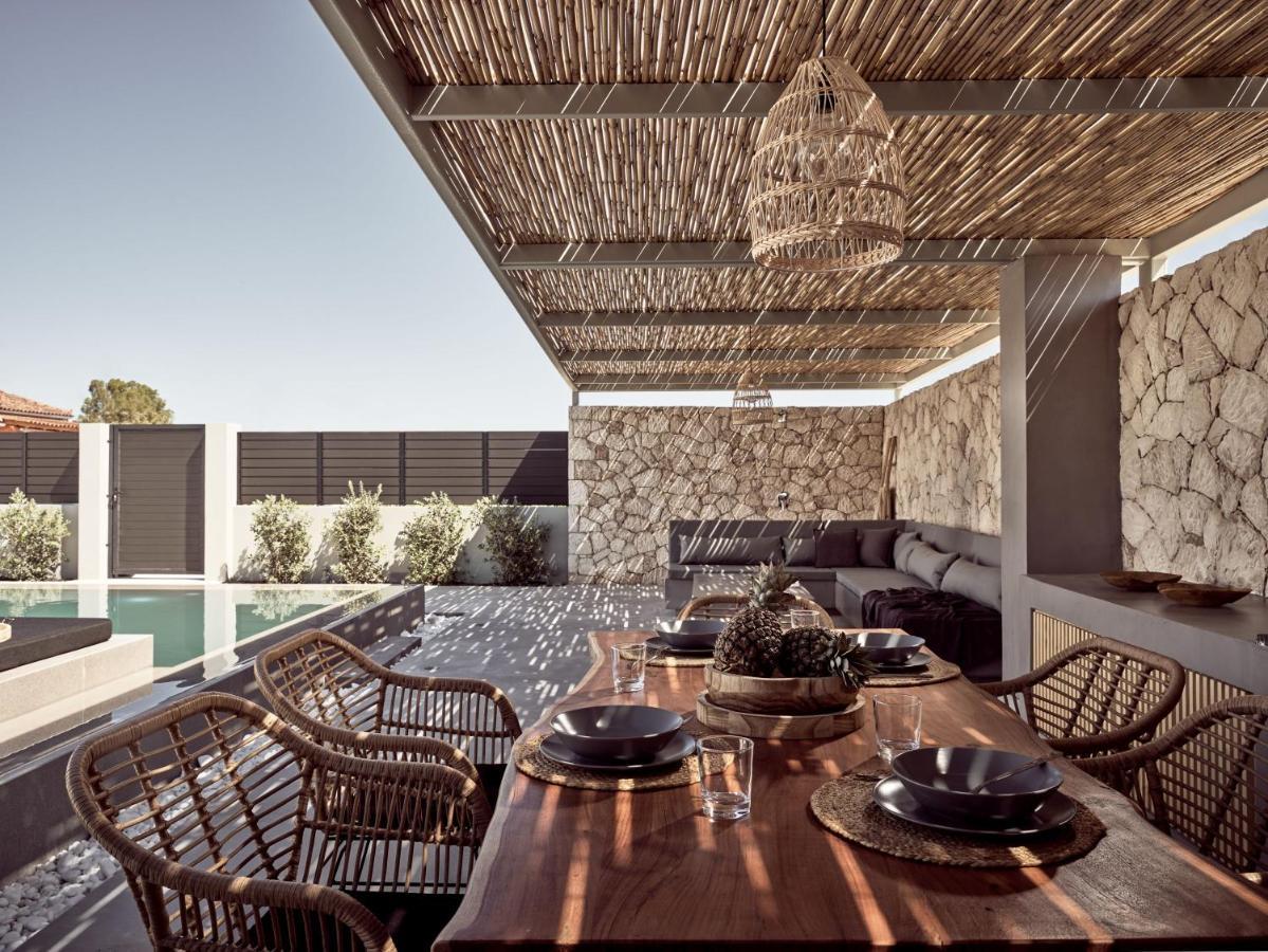 Noema Villa - Stylish Villa With Scenic Serenity, By Zantewize Sarakinádhon Exterior photo